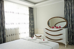 Apt-2-B-10