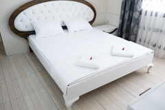 Apt-2-B-12