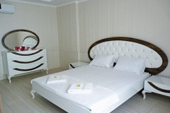 Apt-3-B-13