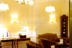 Davidoff-Cigar-Lounge