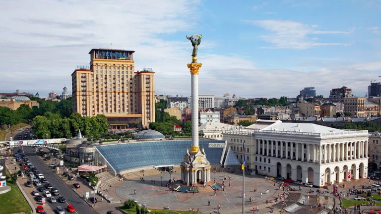 О каких нюансах законодательства Украины стоит знать налоговому резиденту и гражданину Украины, который желает открыть оффшорный или иностранный банковский счет на физ.лицо за границей?