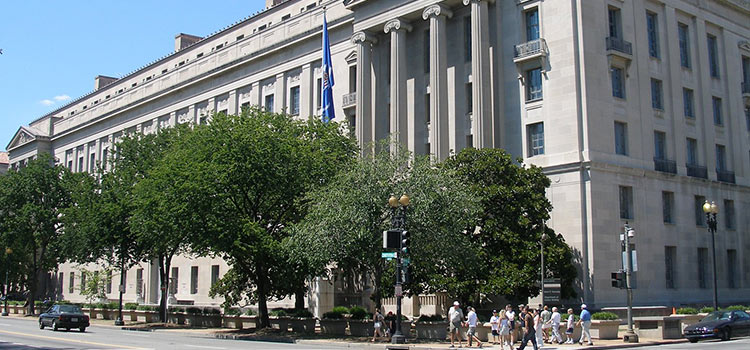 Министерство юстиции США предлагает компаниям «доносить» на самих себя