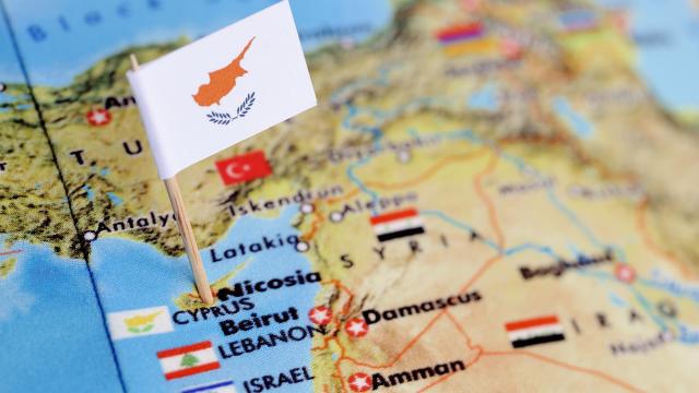 Угроза анонимности экономического гражданства Кипра? The Guardian пытается очернить CIP, искажая факты