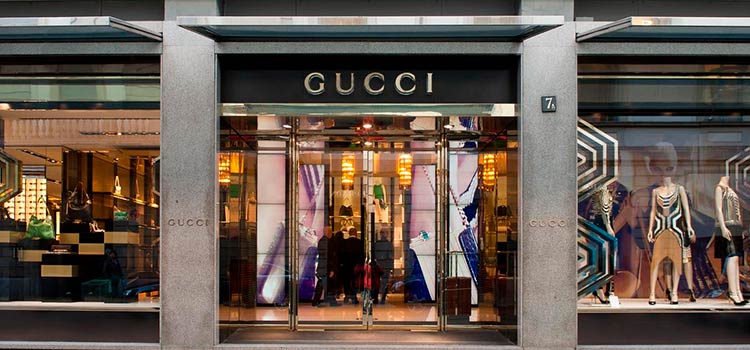 Налоговая охота в Италии продолжается: обыски в офисах Gucci