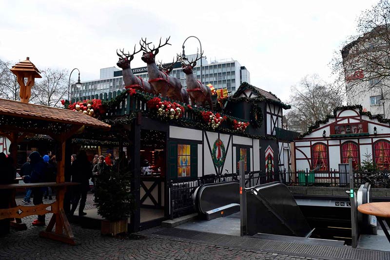 Weihnachtsmarkt auf dem Rudolfplatz