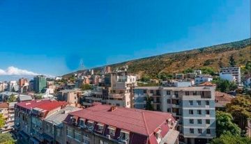 Недвижимость в Грузии: квартира в элитном районе Тбилиси