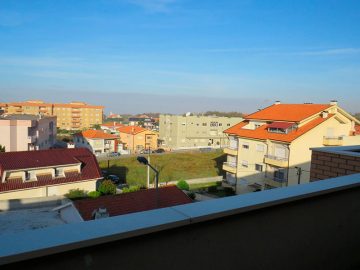 Недвижимость в Португалии: отличная квартира с видом на море в Порто