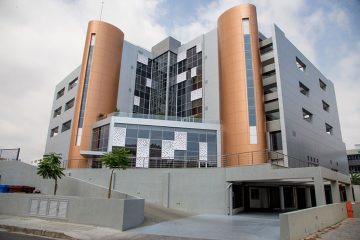 Офисы и апартаменты в бизнес-центре WAYWIN PLAZA в Лимассоле