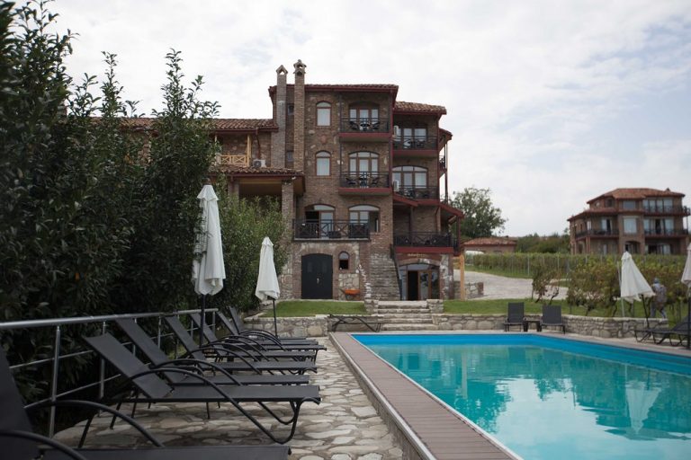 Эксклюзивные виллы в Грузии с виноградником от Wine Village in Chateau Schuchmann в Кахетии с правом на ВНЖ Грузии