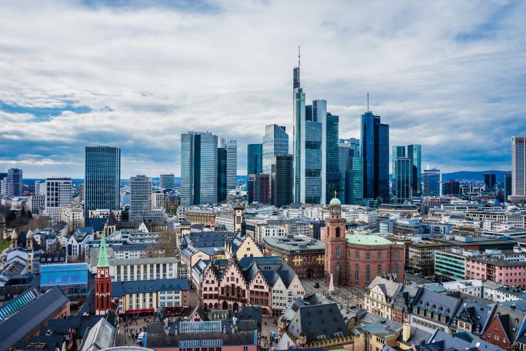 В каком банке открыть счет в Германии в 2020 году?