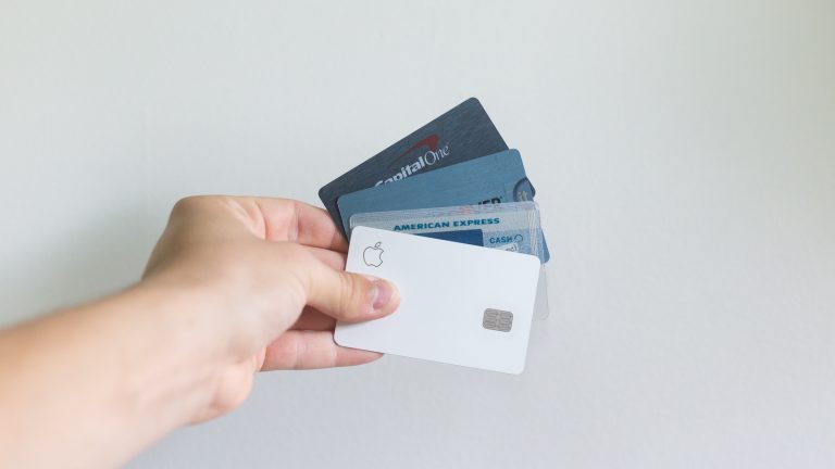 Visa VS MasterCard: в чем различия