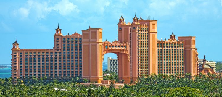 Фото - Компания на Багамских островах