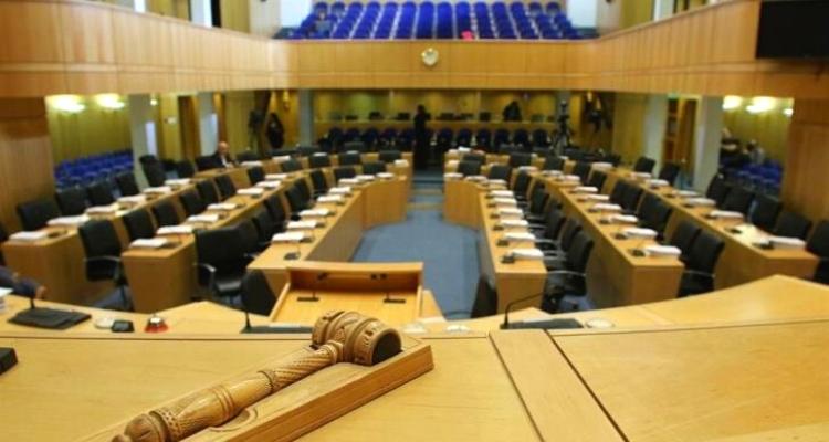 Парламент Кипра упрощает налоговое администрирование для физлиц, малых и средних компаний