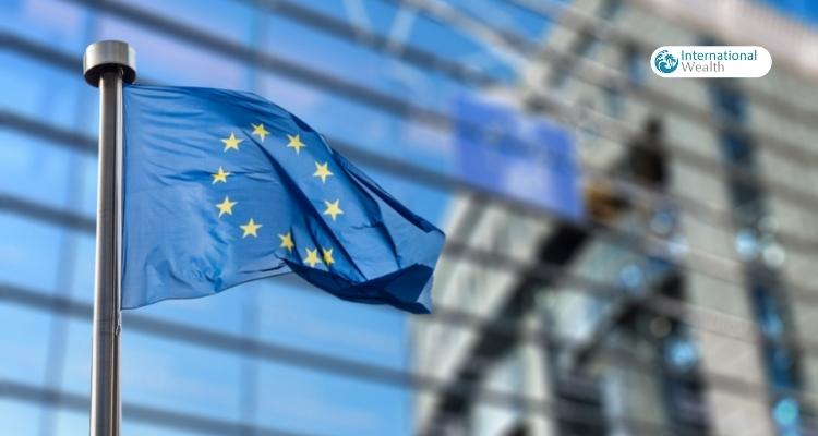 Еврокомиссия призывает ужесточить визовый режим для россиян