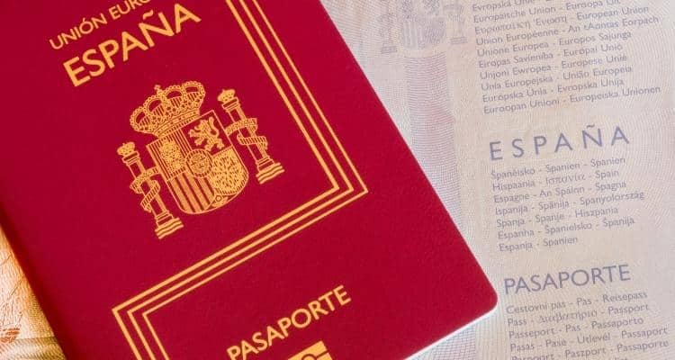 Как получить гражданство Испании через закон «О демократической памяти»