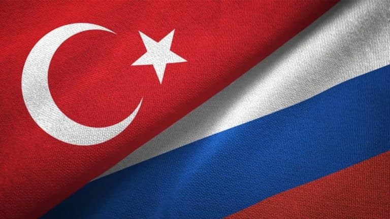 TÜİK: четверть иммигрантов, прибывших в Турцию за год, – россияне