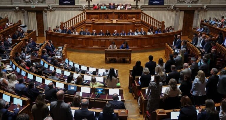 Португальский парламент утвердил новые правила выдачи «золотой визы»