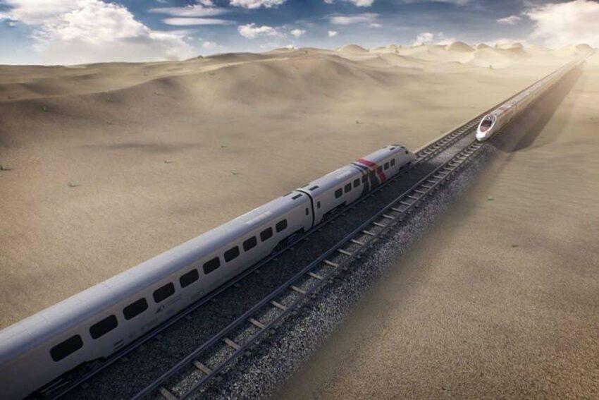 Пассажирский поезд Etihad Rail