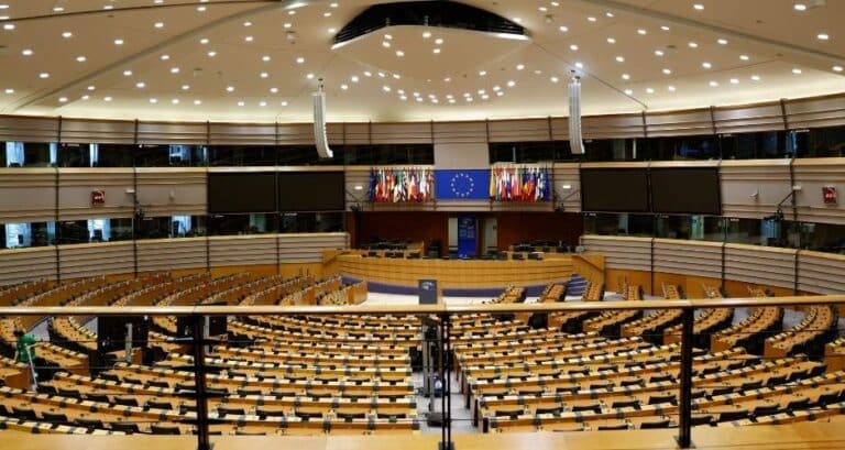 Европарламент выражает обеспокоенность по поводу схем инвестиционной иммиграции