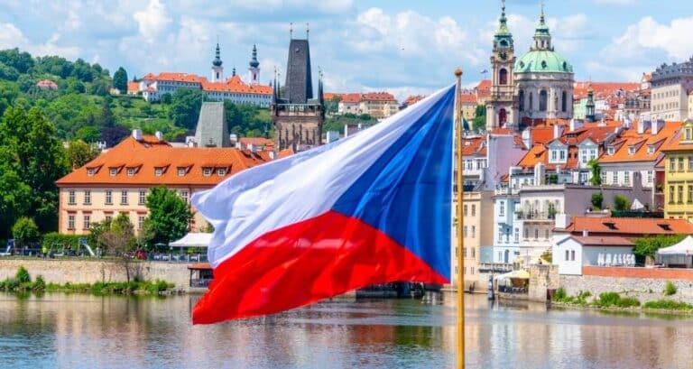 Какие страны попали в обновленный список несотрудничающих юрисдикций Чехии?
